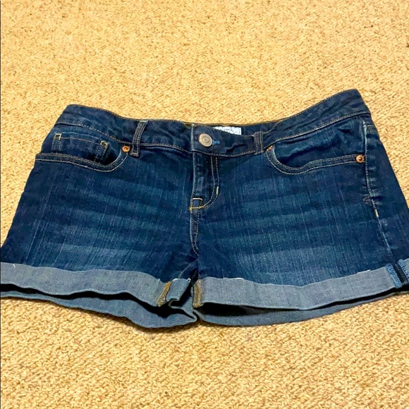 Aeropostale Pants - Women’s Shorts 7/8R